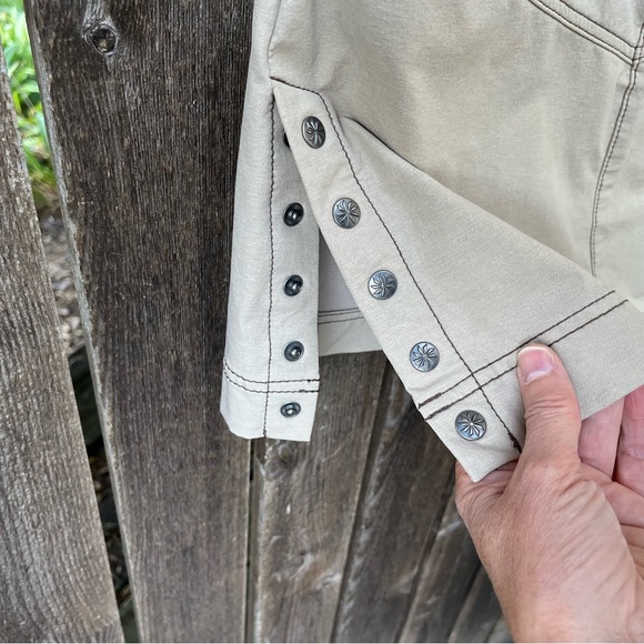 Athleta Take A Hike Snap Side Tan Hiking Skirt Sz 6 - Picture 5 of 11